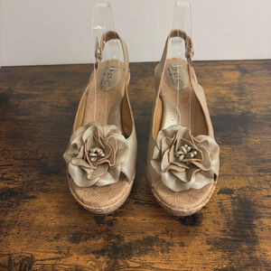 Born Wedge Sandal Womens Sz 9M Gold Pewter Leather Cork Rosette‎ Boho Peasant